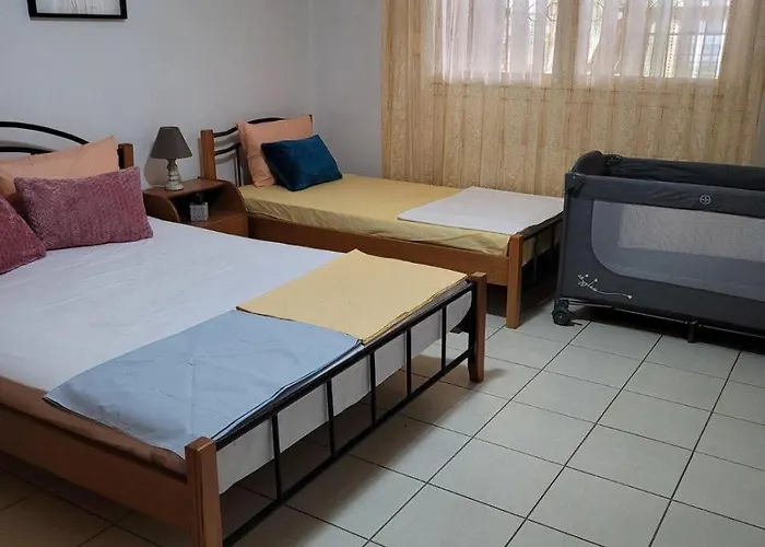 Adi's House Дом отдыха Каламици